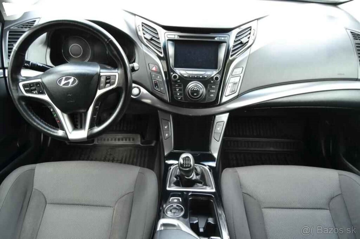 Hyundai i40 WG 1.7CRDi 100kW EXPERIENCE ČR ALU KOLA - 7