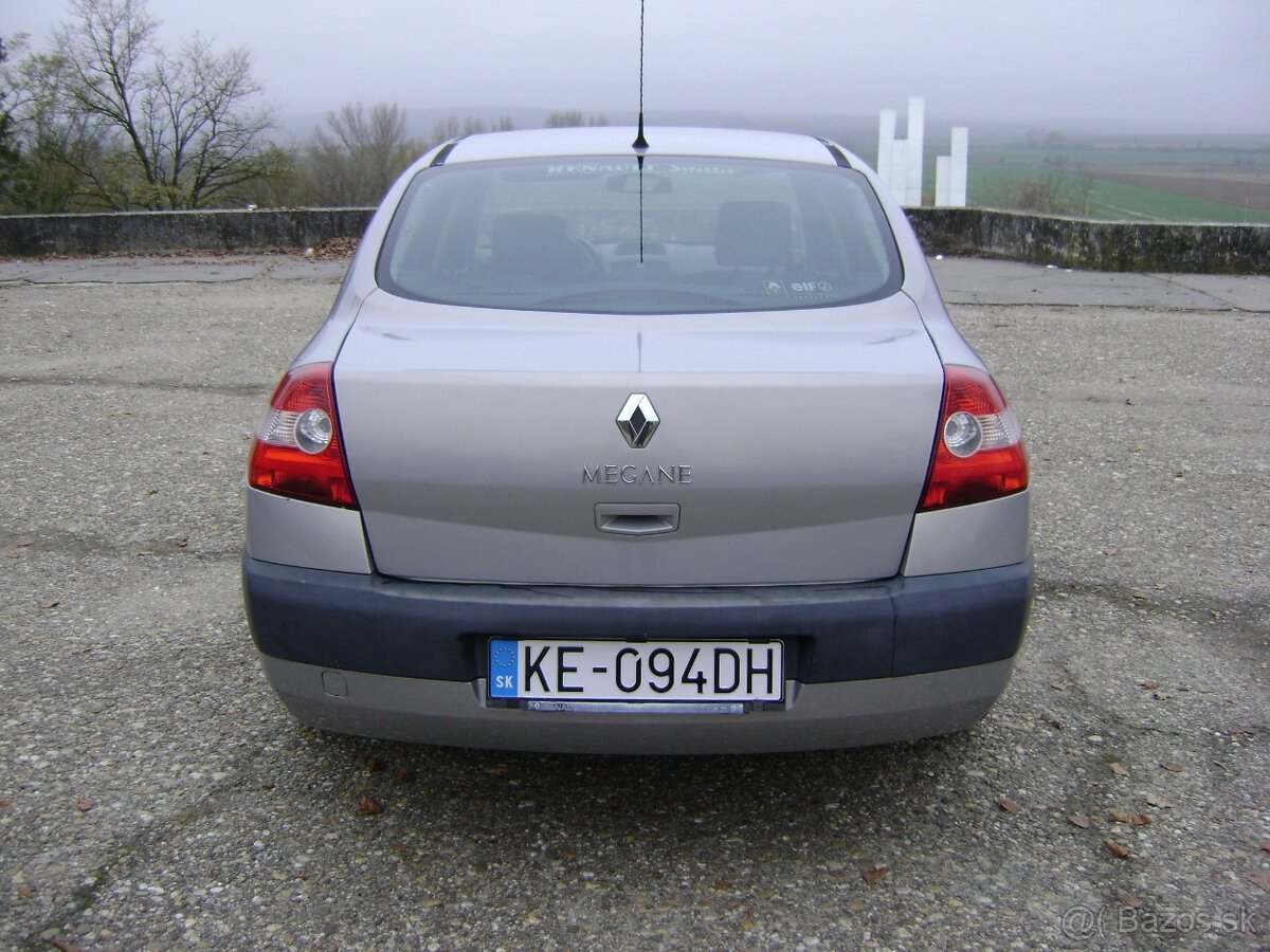 RENAULT MEGANE 1.4 - 7