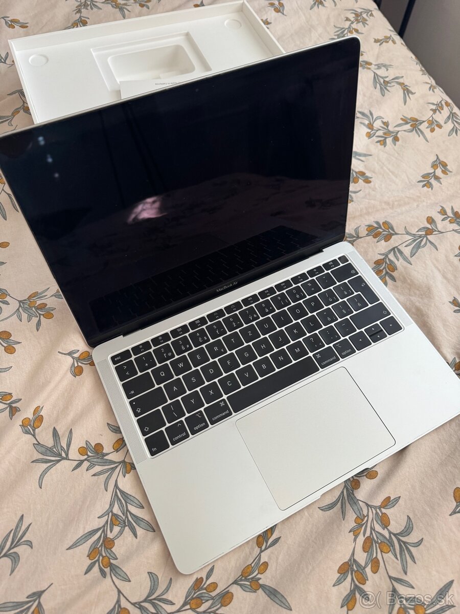 MacBook Air - 13 palcový (A1932/2018) - 7