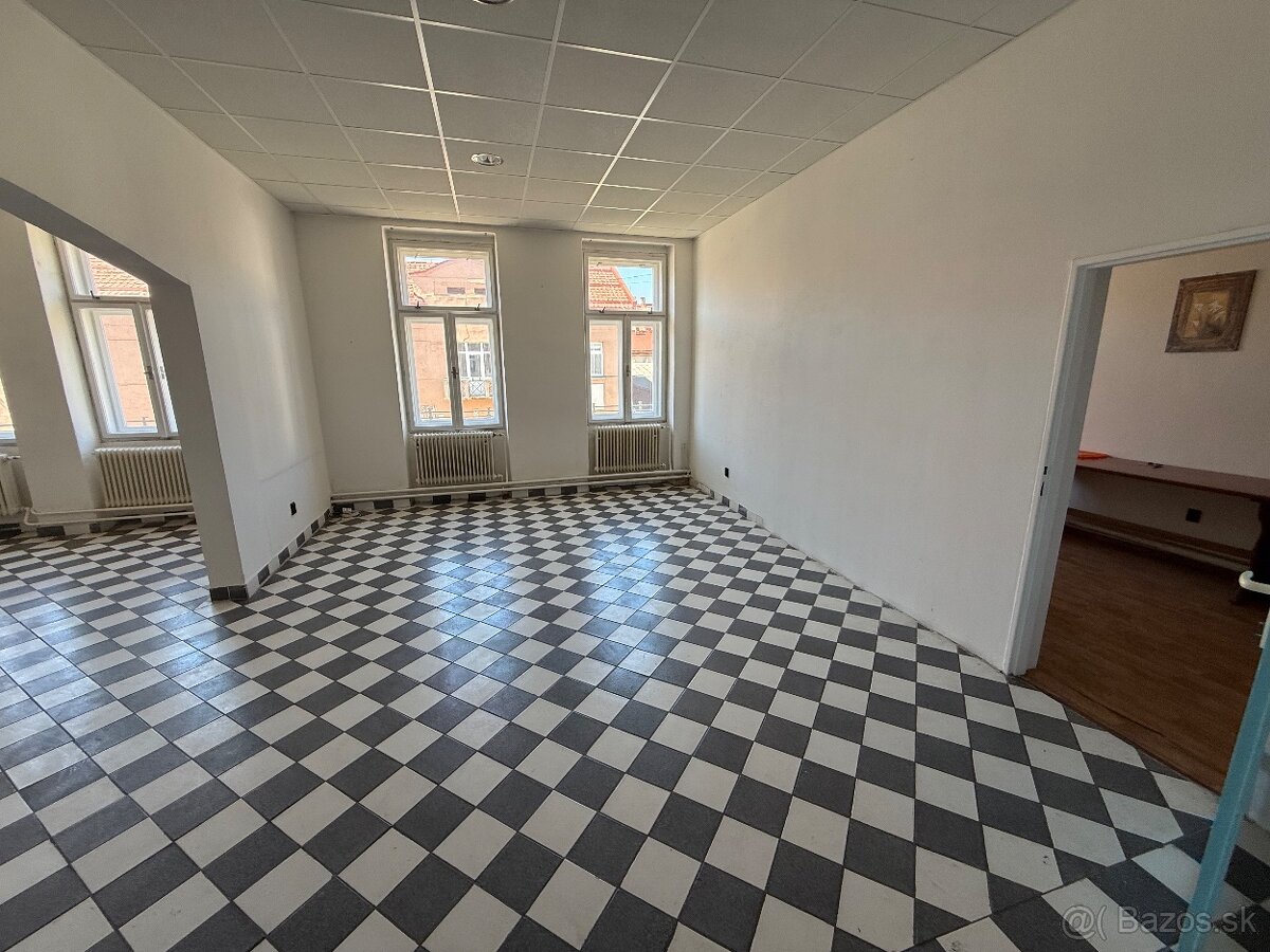 Prenájom kancelárie v Brezne - centrum - 7