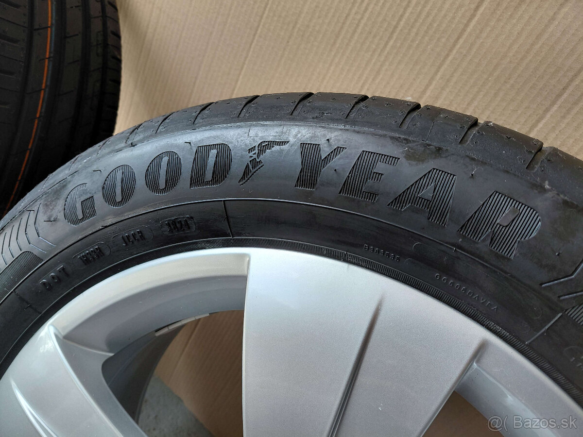 17" Skoda Superb - 215/55R17 - 7