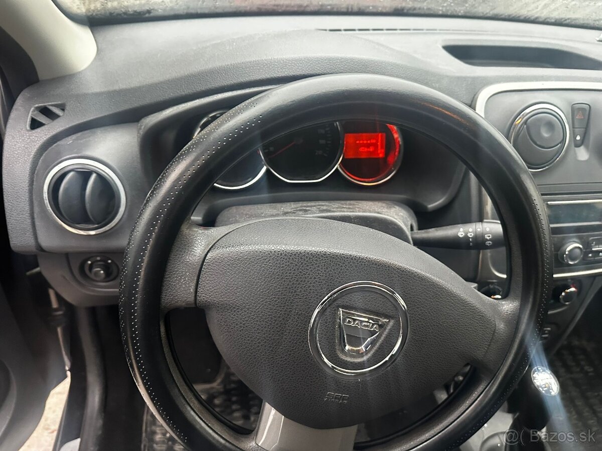 DÁCIA SANDERO 1,2 BENZÍN 4 VALEC ROK 2015 KLIMA - 7