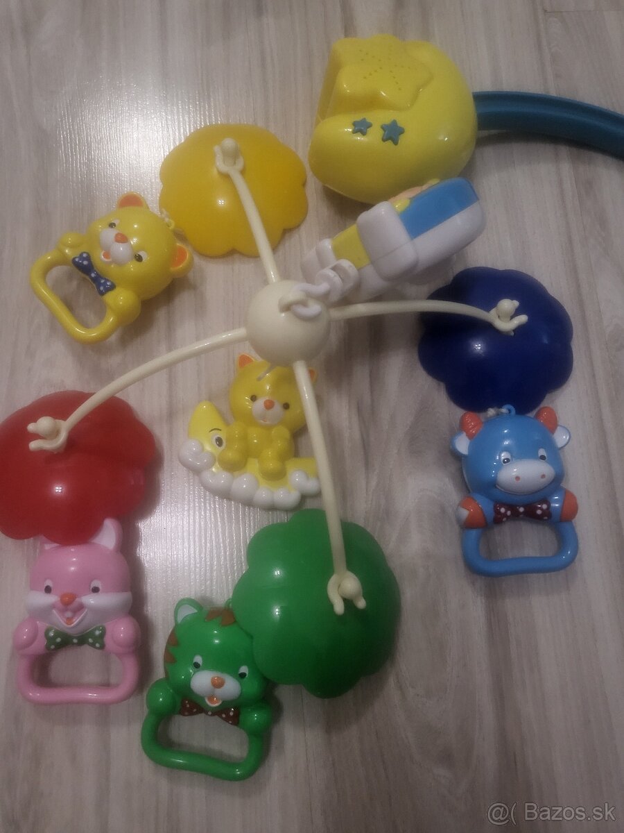 Kolotoč na postieľku - 7