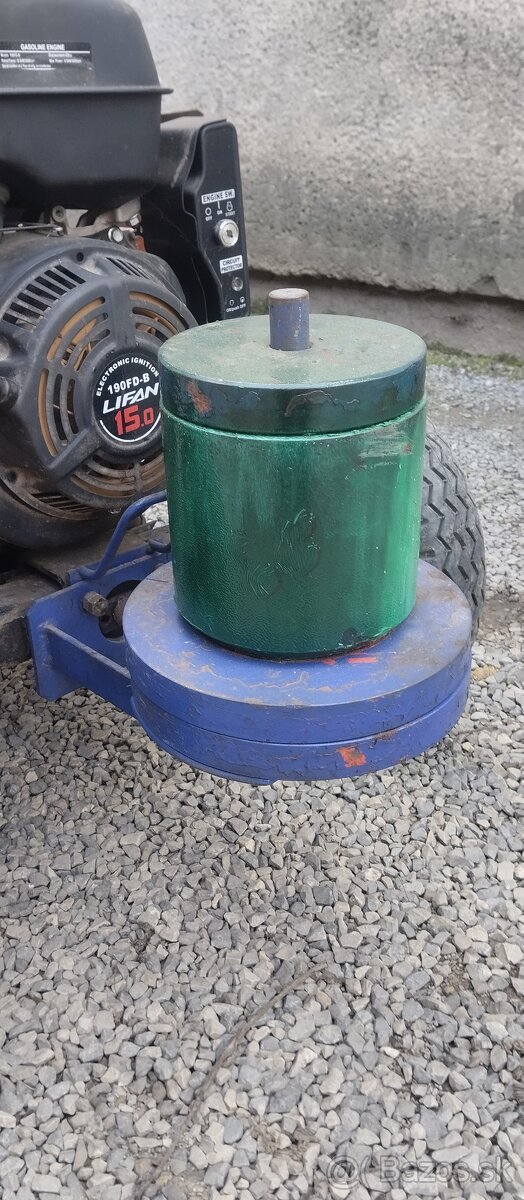 Malotraktor mi ni 070 - 7