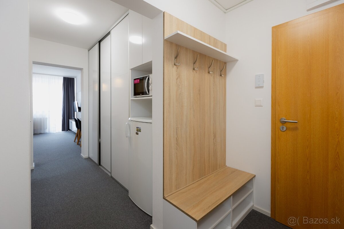 Štýlový apartmán s balkónom v Bešeňovej - 7