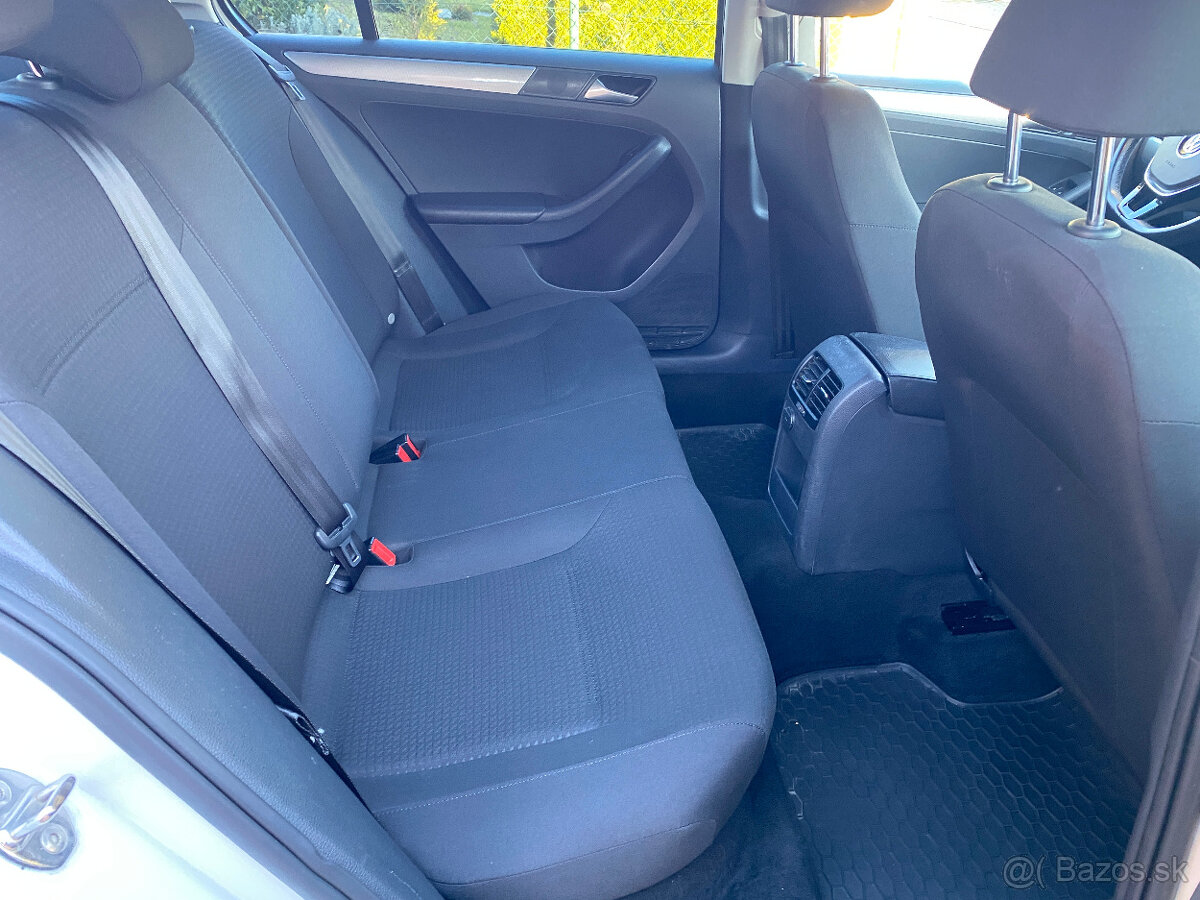 VW Jetta 1.2 TSI - 7