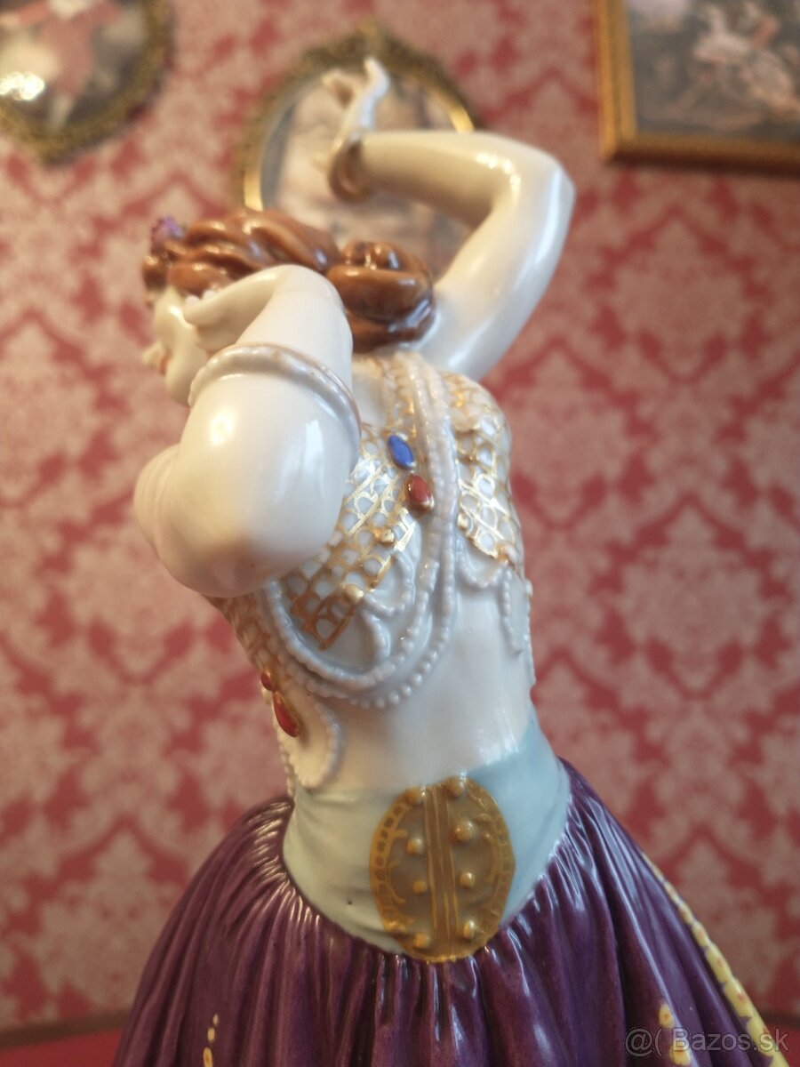 Krásna porcelánová tanečnica - 7