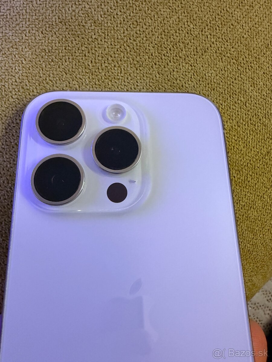 Apple iPhone 15 Pro - 7