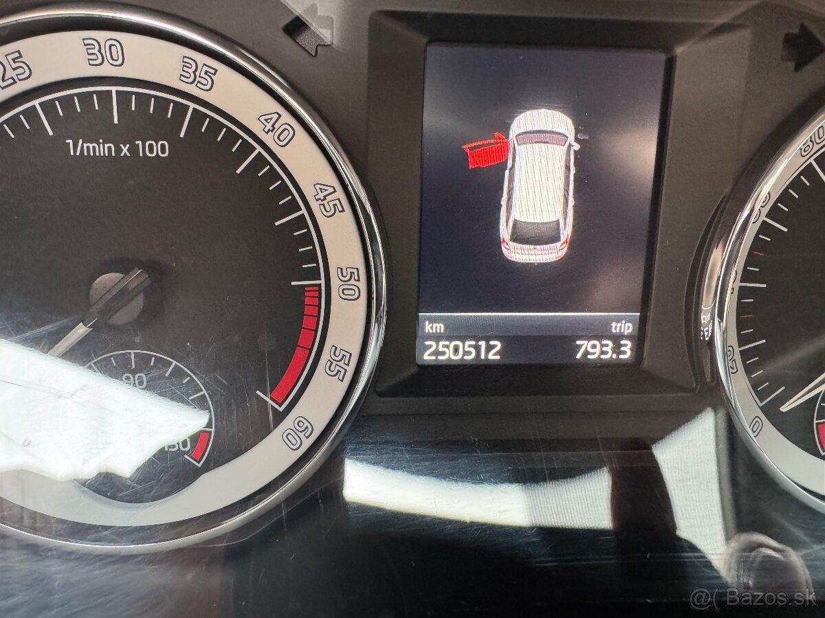 Predam škoda octavia combi r.v. 2018 - 7