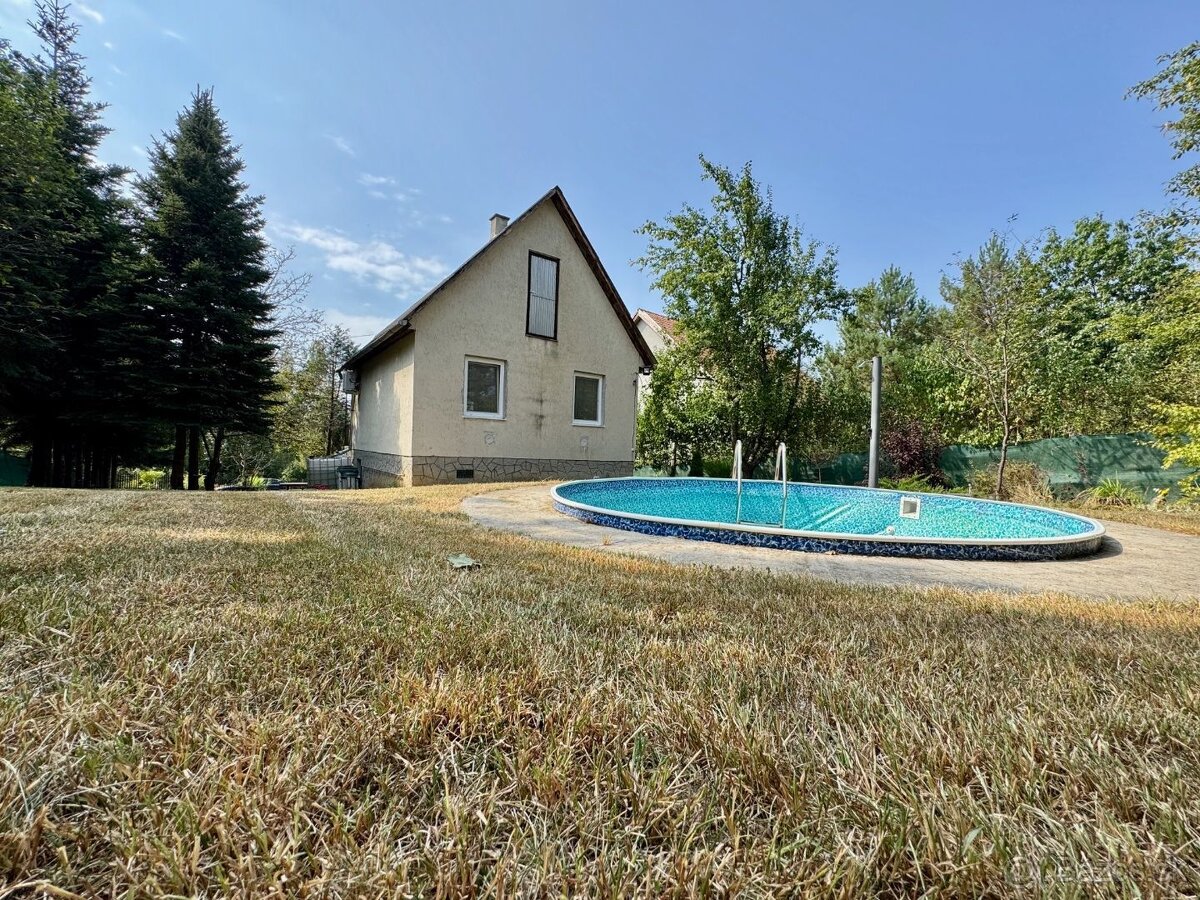 MAĎARSKO - JAZERO RAKACA - POSCHODOVÁ 4 IZBOVÁ CHATA, KUCHYŇ - 7