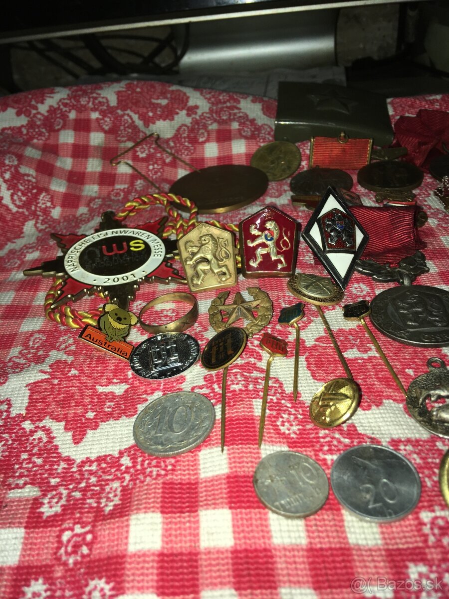 Pamämetne odznaky- rôzne - 7