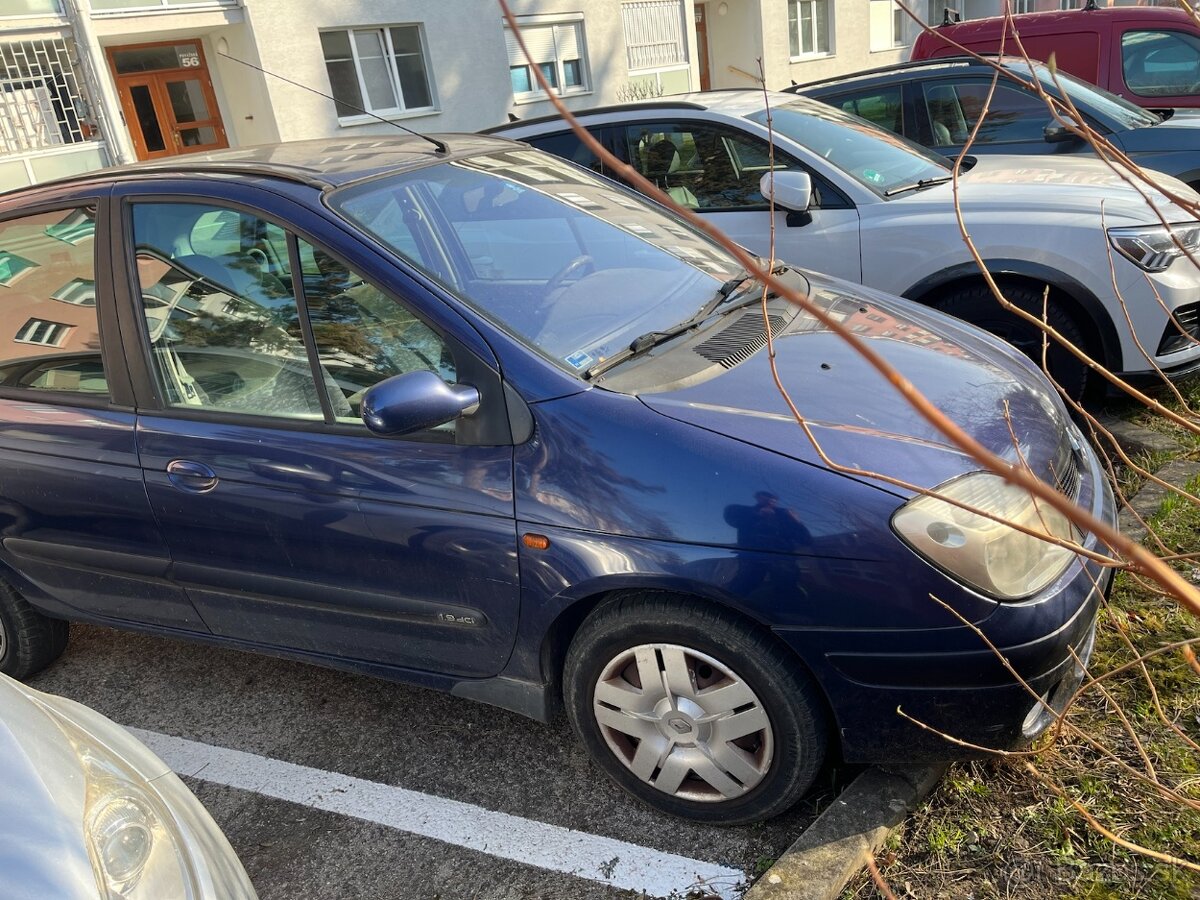 Renault Scenic 1,9 dci 75kw - 7