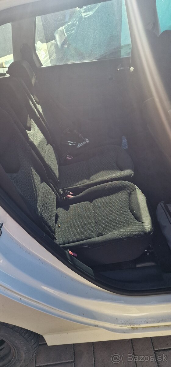 Predám ako subor Peugeot 308 Sw 1.6 thp 2008 - 7