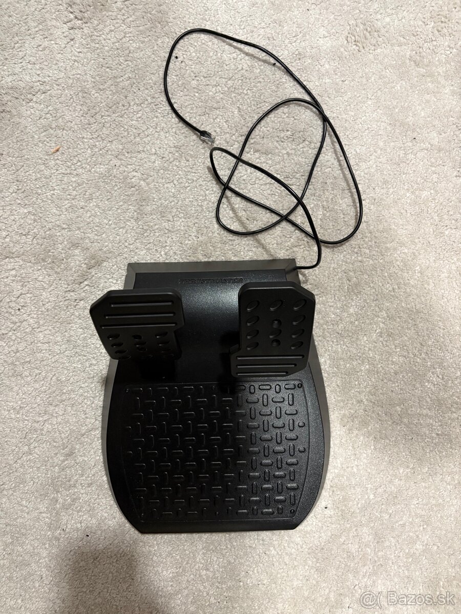 Predám volant na PS značky Thrustmaster T80 Ferrari 488 GTB - 7