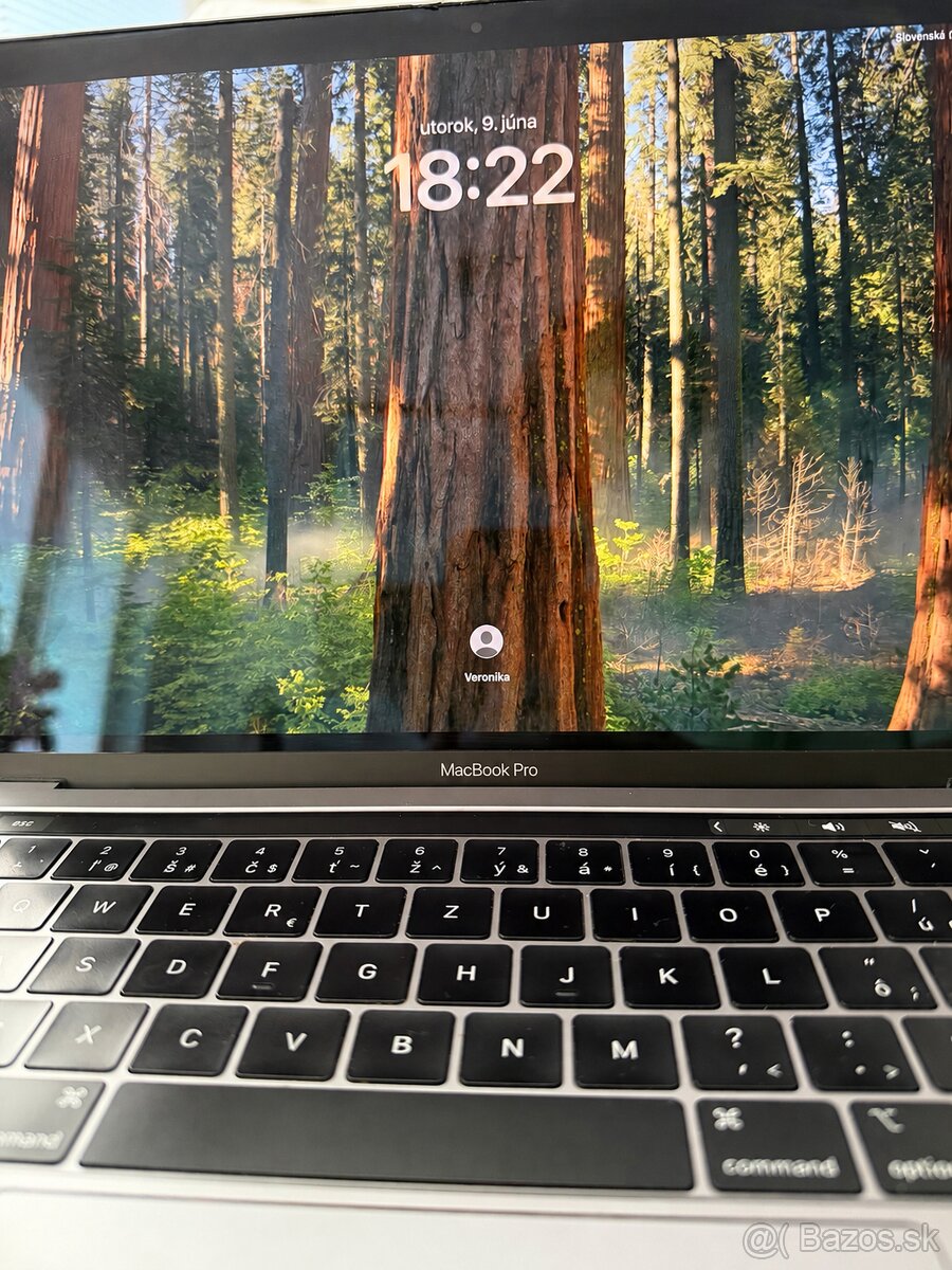 MacBook Pro 13” 2019 – Intel Core i5, 8 GB RAM - 7