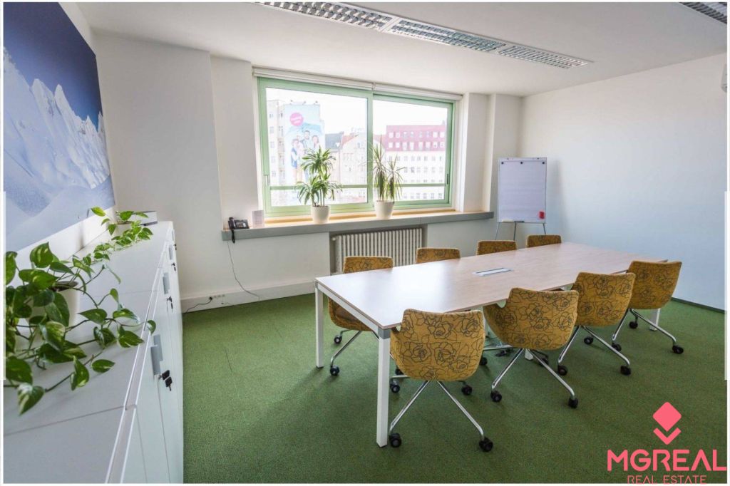 Prenájom kancelárie 24,79 m² na Nám. SNP, Staré Mesto – další