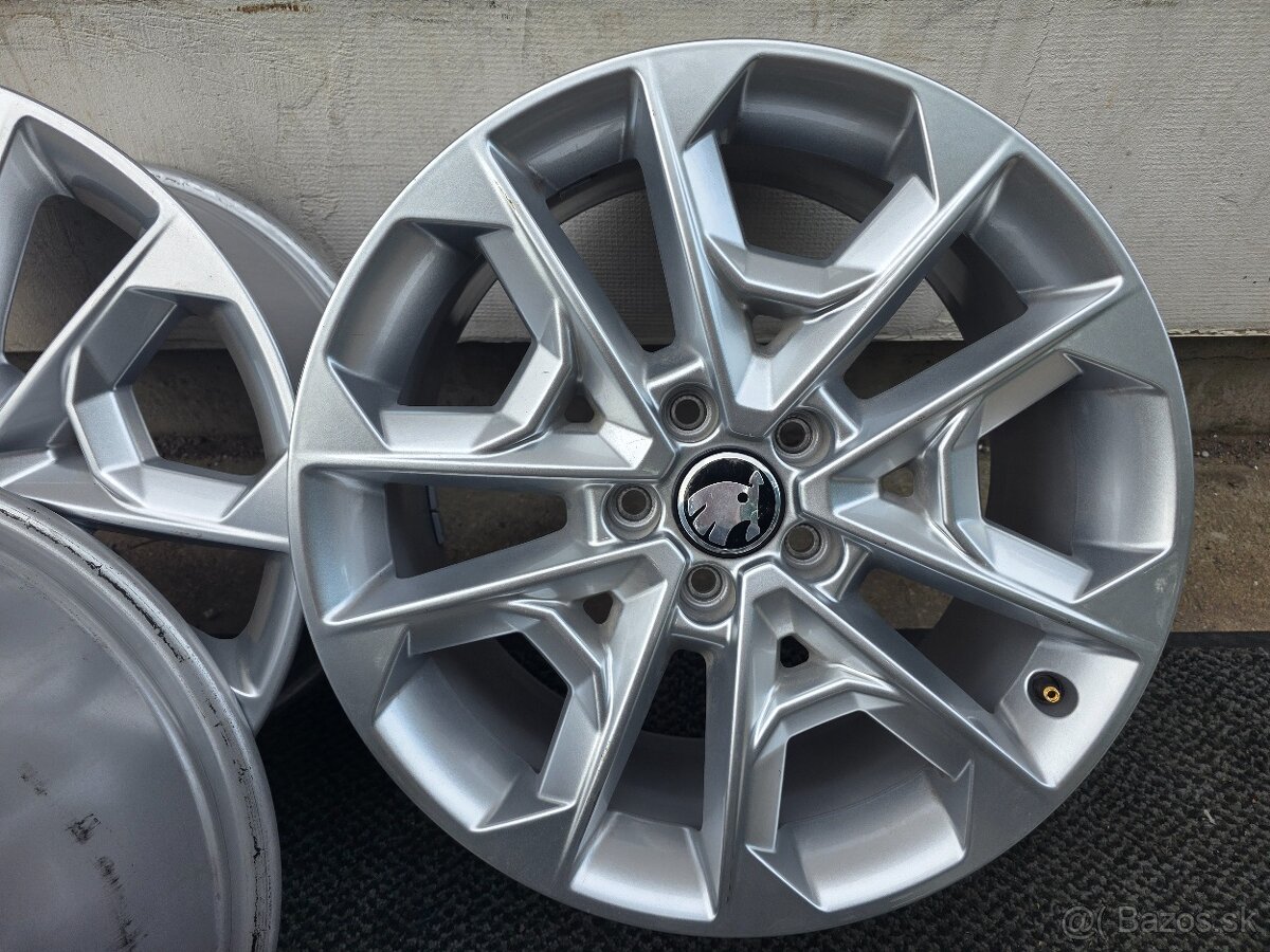 5X112 R18 AUDI 8,0J ET45 - 7