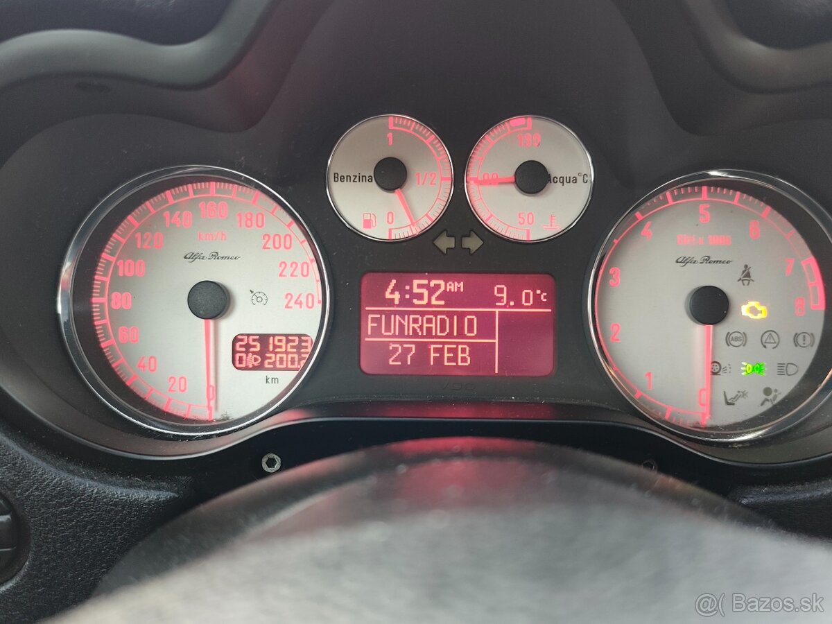 Alfa Romeo 147 1.6T - 7