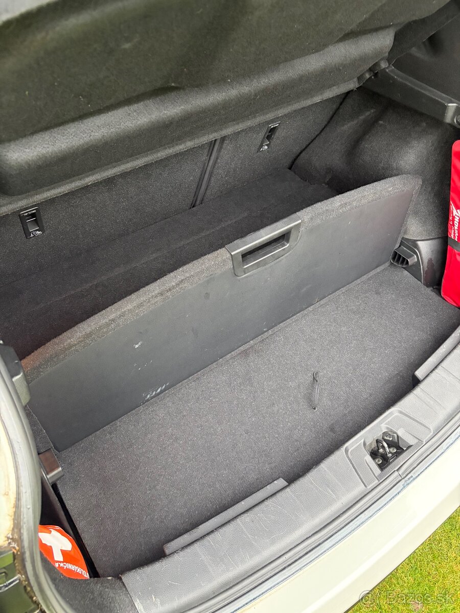 Predám Nissan Qashqai 1.2 Tekna - 7