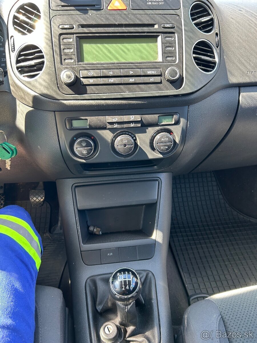 VW Golf 5 plus 1.6 benzin/vymením - 7