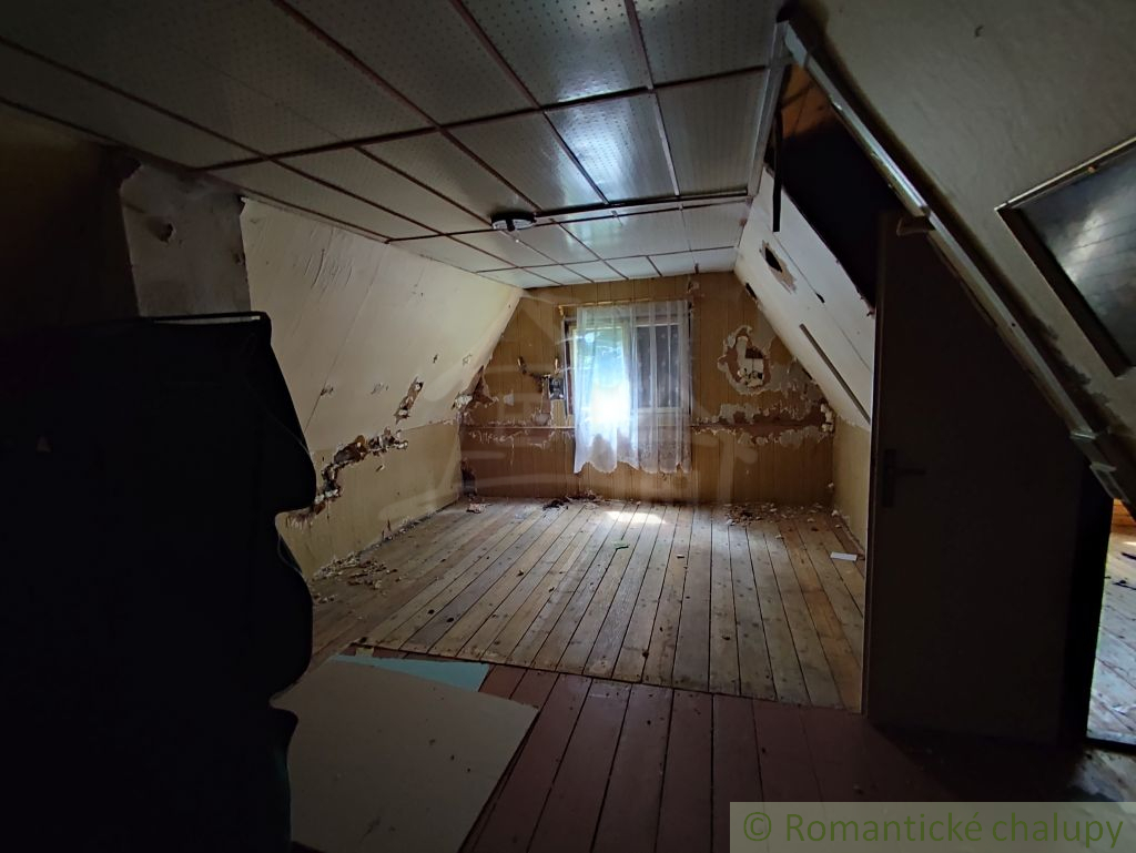 5-izbová chata na polosamote v krásnom horskom prostredí v - 7