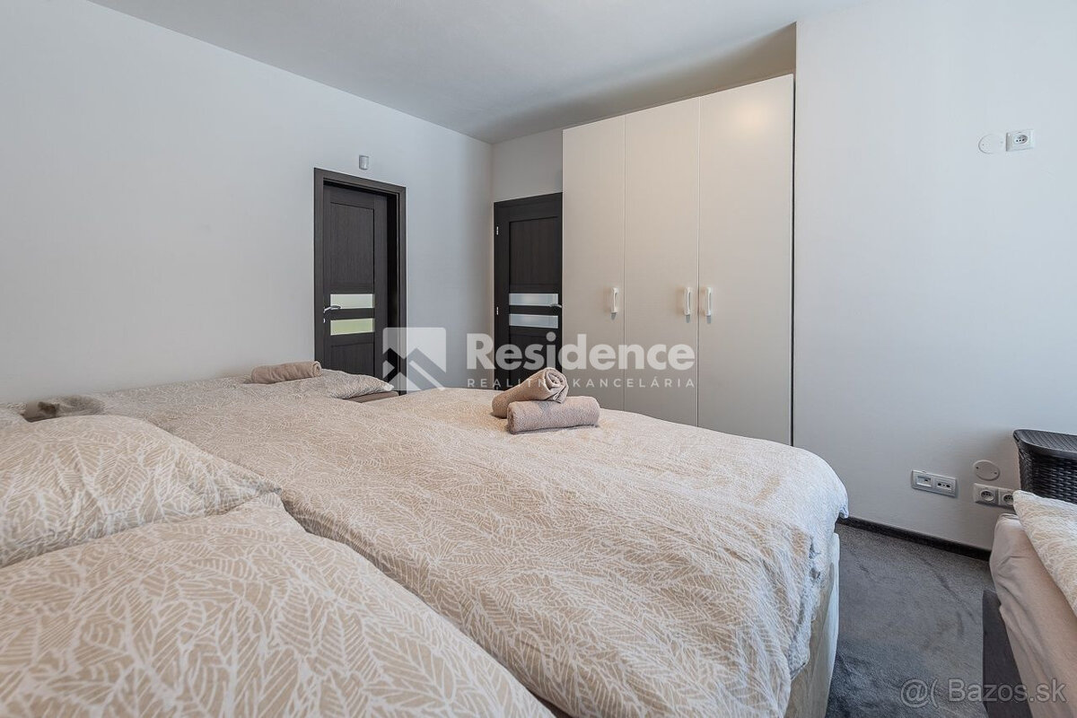 Priestranný apartmán s terasou na predaj – len 100 m od aqua - 7