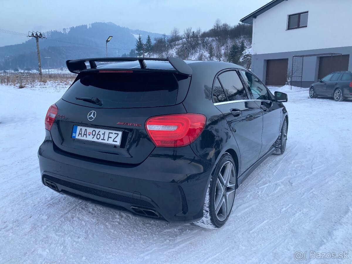 Mercedes A 45AMG - 7