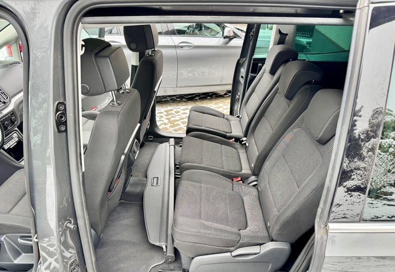 Volkswagen Sharan 7 miestne 2. TDI Technology Highline - 7