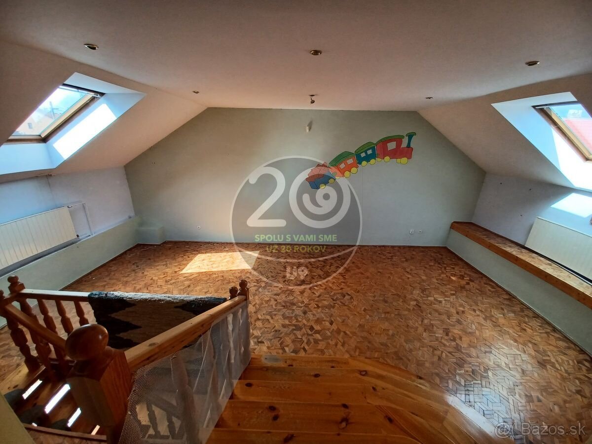 Dražba rodinného domu na Matejovskom námestí v Poprade - čas - 7