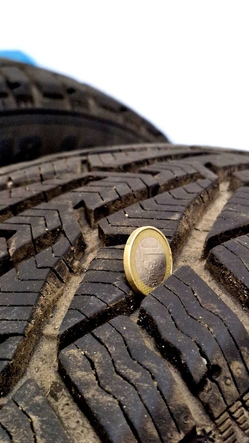 Predám zimné pneumatiky Kormoran 235/60 R18 107V - 7