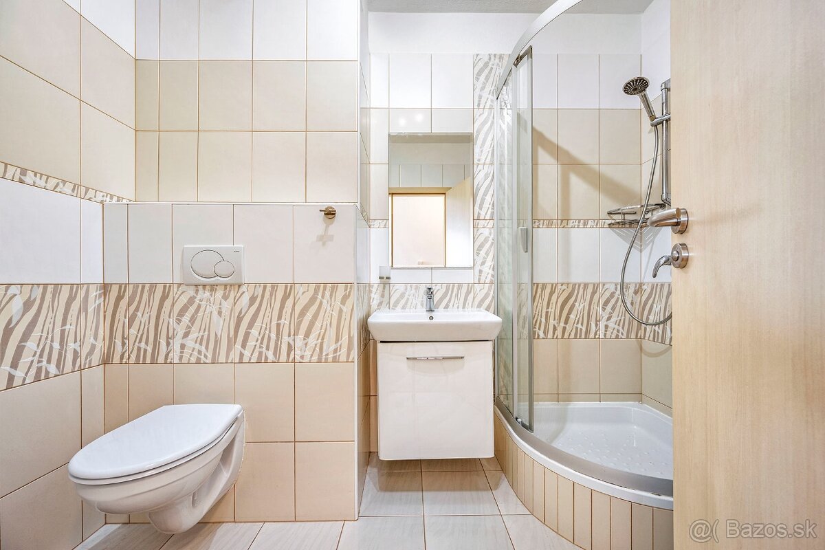 Na predaj veľmi pekný 2-izbový byt s terasou - Svit - 7