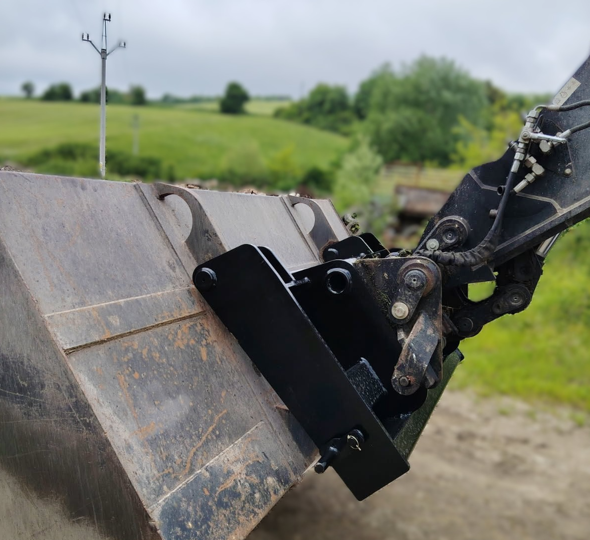 Adapter. medzikus manitou teleskop pre naradie JCB manip... - 7