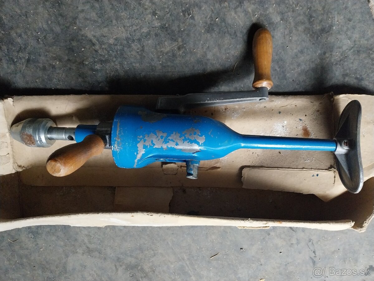 Ručná vrtačka vľad do15mm - 7