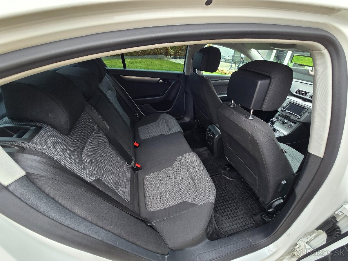 Volkswagen Passat B7 - 7