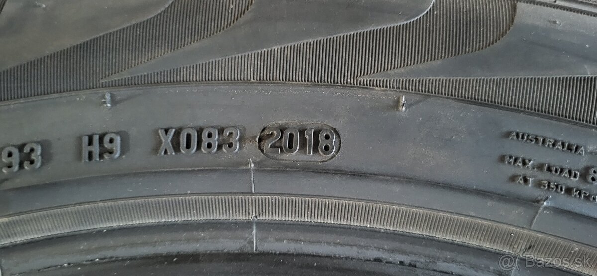 235/55R18 Pirelli Scorpion - 7