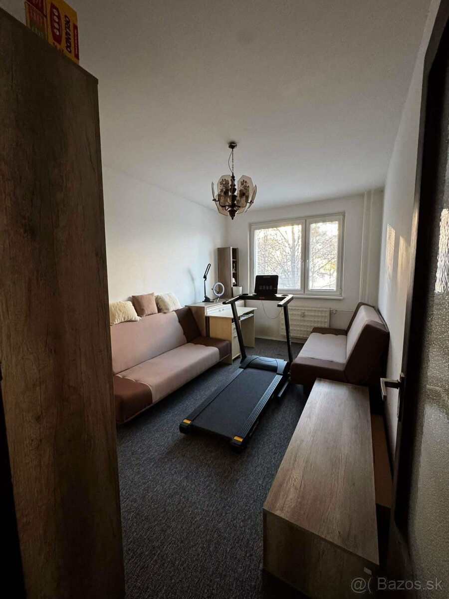 Na prenájom 3-izbový byt - Vráble - 7