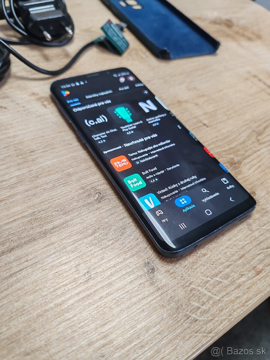 Predám Samsung S9 - 7