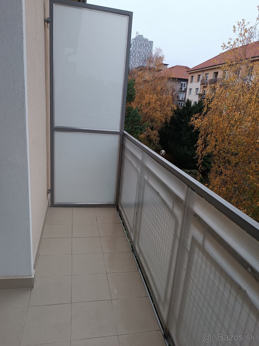 Na predaj 3-izbový byt Bratislava,Nivy - 7