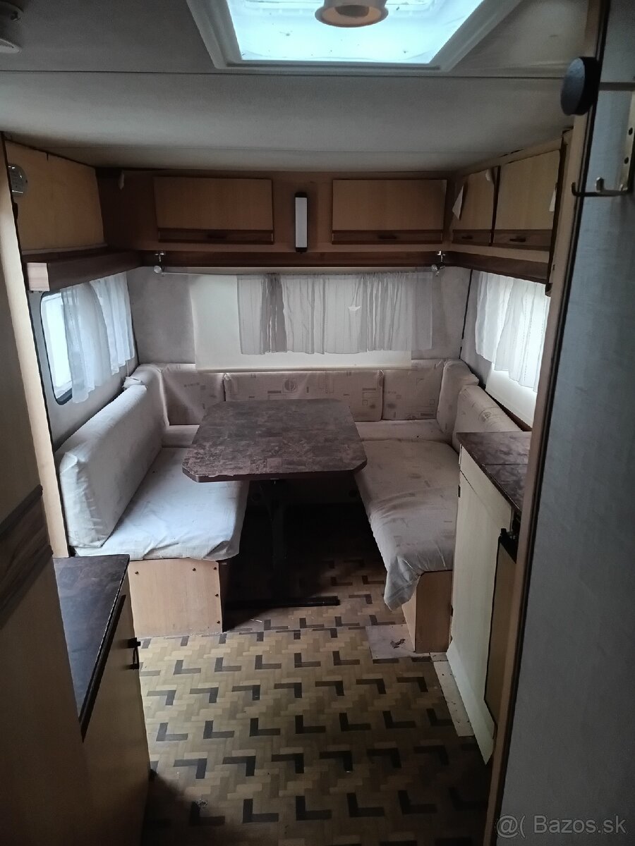 Obytný príves, karavan - 7