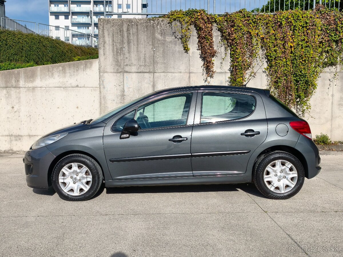 Peugeot 207 1,4E benzín - 7