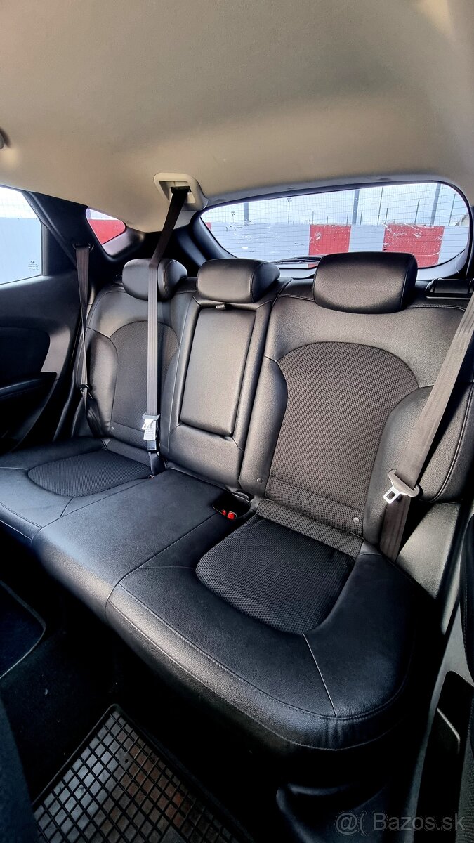 Hyundai iX35 2.0 CRDI 4WD - 7