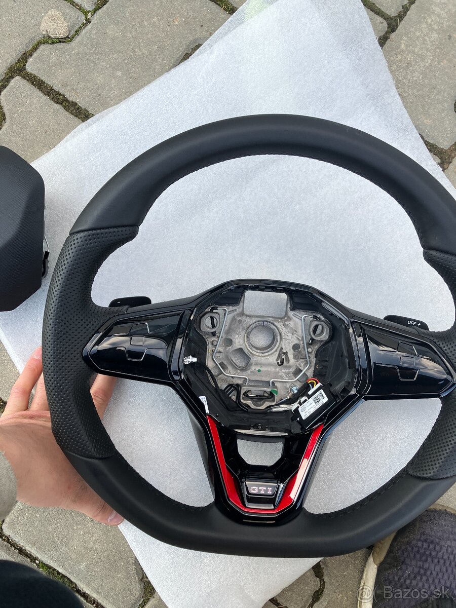 volant kůže DOTYK MULTI s řazením VW GOLF VIII GTI - 7