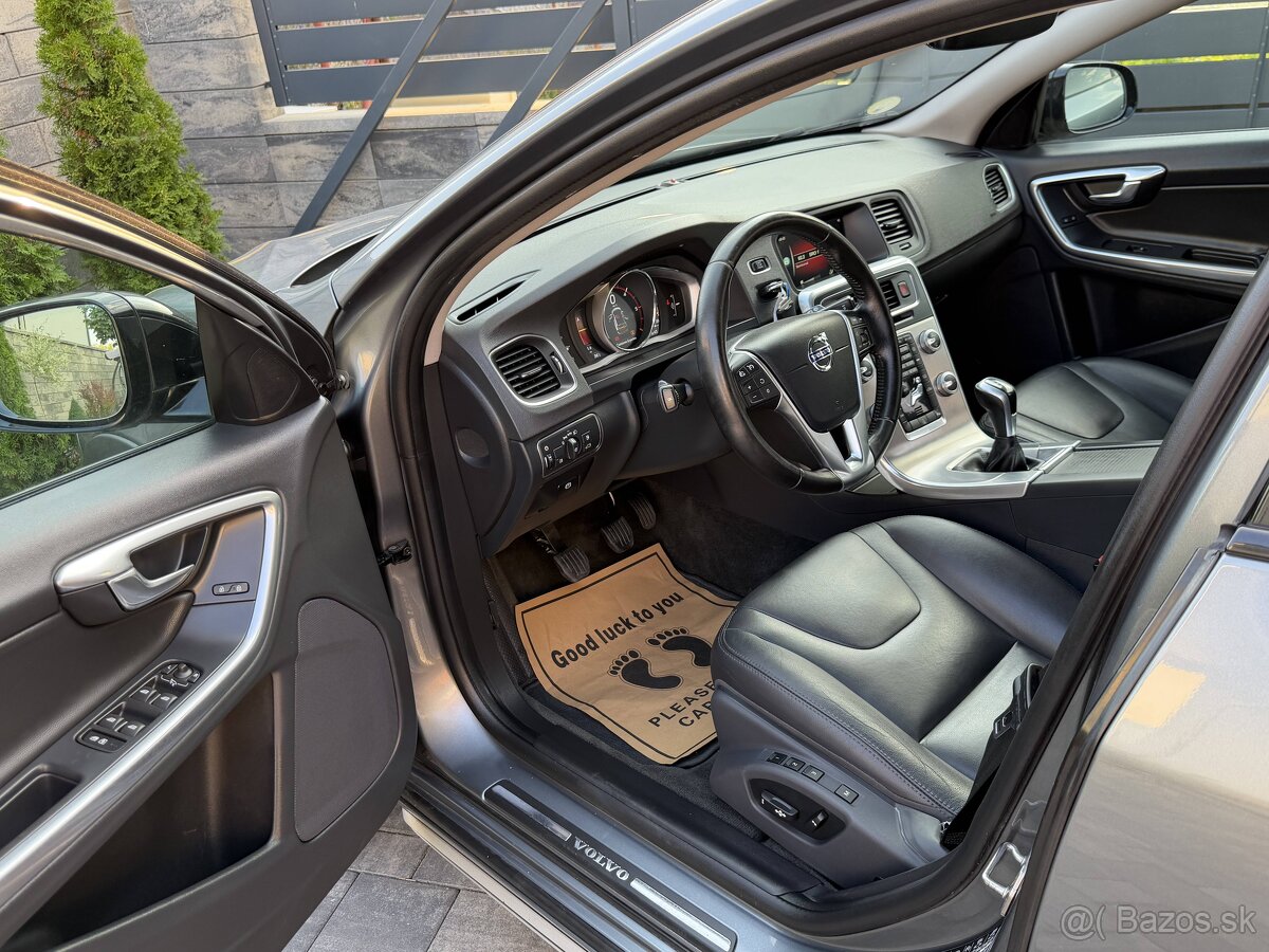 Volvo V60 2.0d 110kw D3 2017 Cross Country - 7