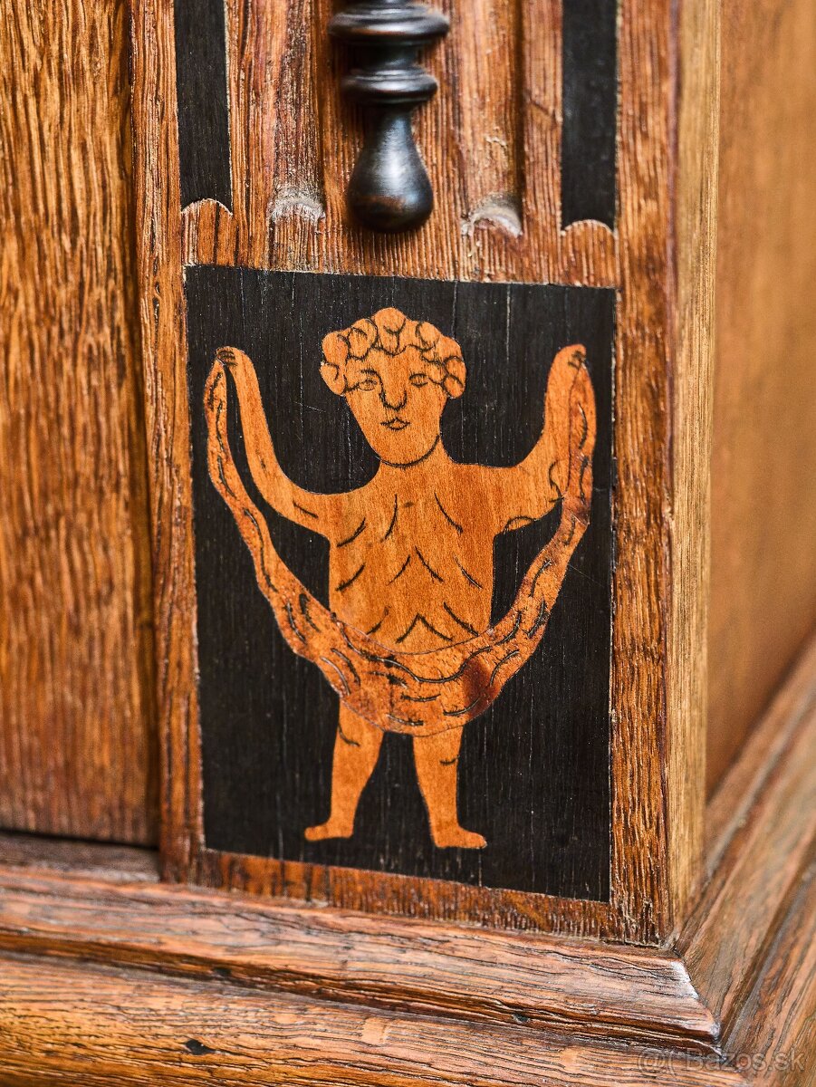 Holandská renesančná skriňa ("Beeldenkast") zo 17. storoči - 7