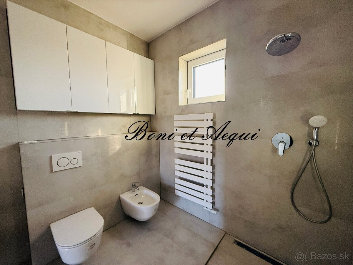 5 izbový RD na 1313 m2 pozemku blízko Piešťan - 7