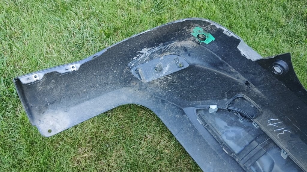 Toyota Corolla Cross 2020 - Zadny naraznik kryt spojler - 7