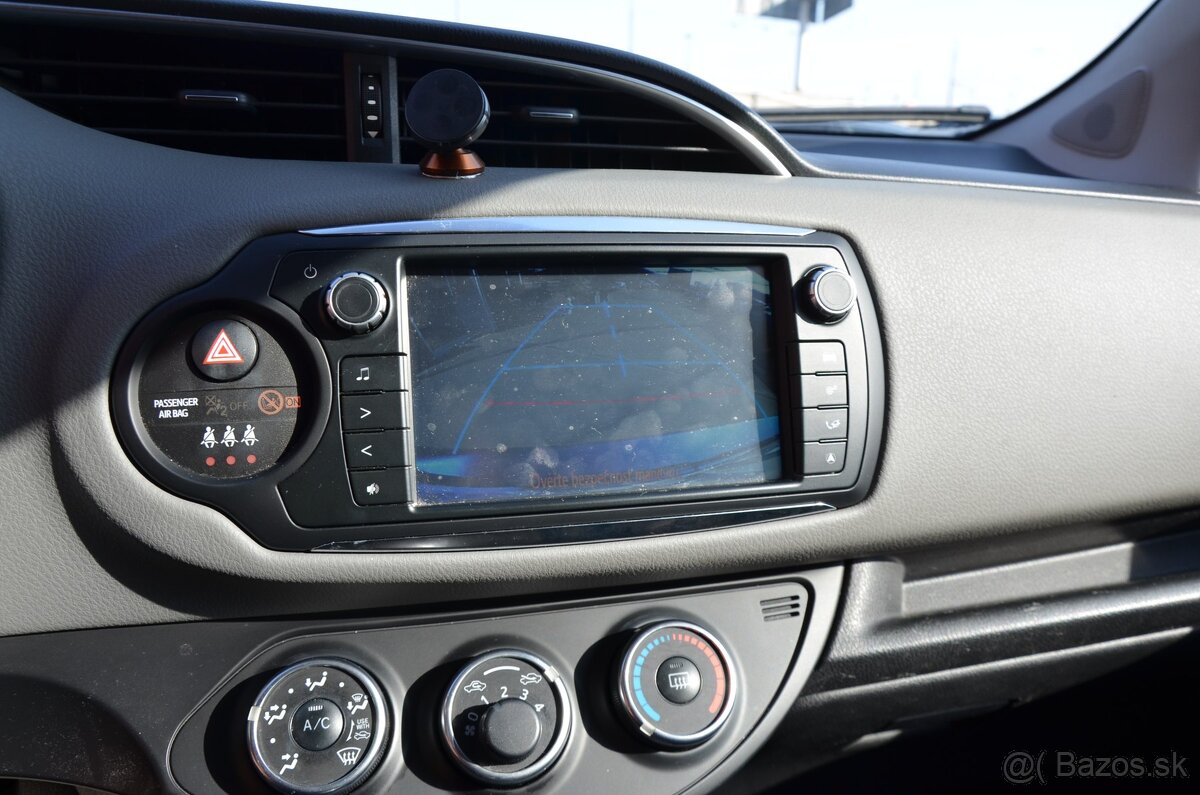 Toyota Yaris 1,33 M5 73KW Selection - 7