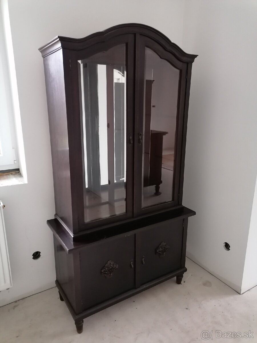 Predám starožitný nábytok - 7