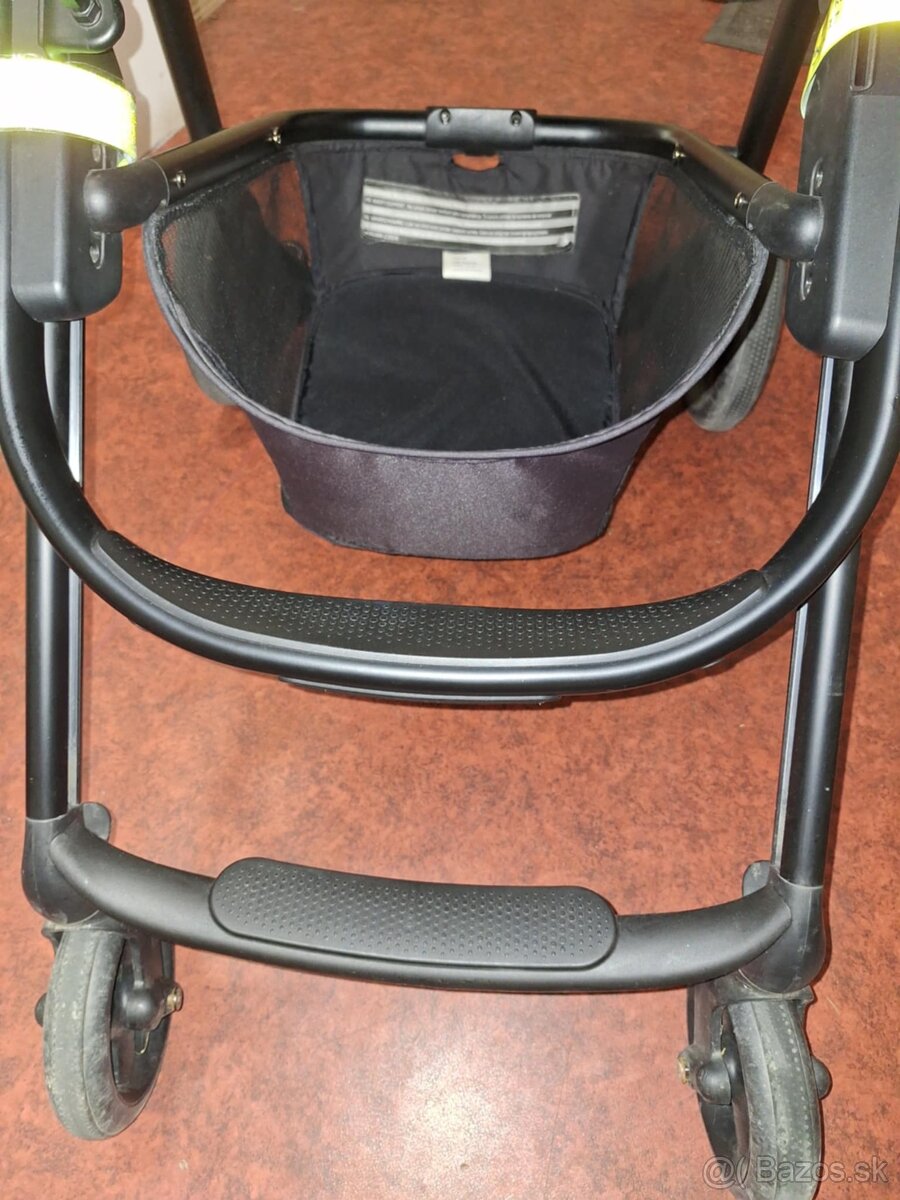 MAXI COSI - 7