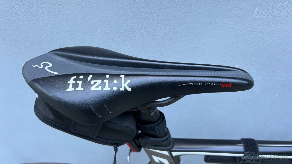 Karbónový cestný bicykel Giant Propel - 7